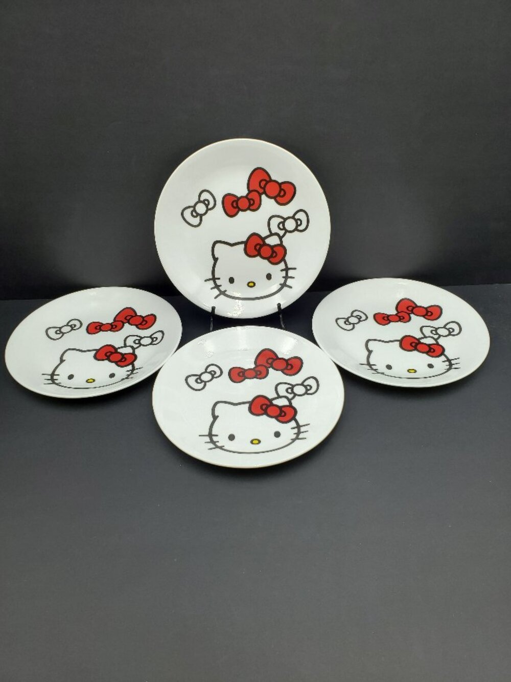 Corelle Hello Kitty Salad Plates Corning Cartoon Cat Red Bow Luncheon Plates